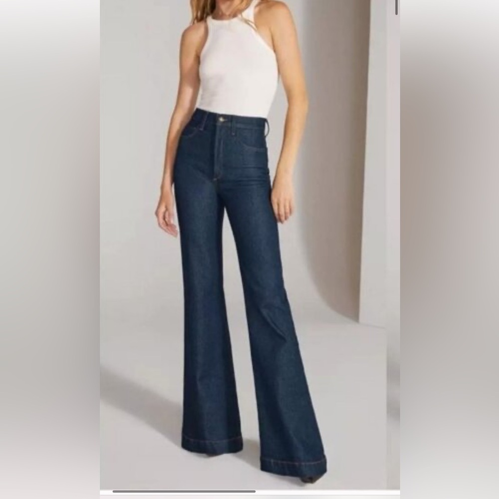 Favorite Daughter Valentina Super High Rise Flare in Pepper Size 24.